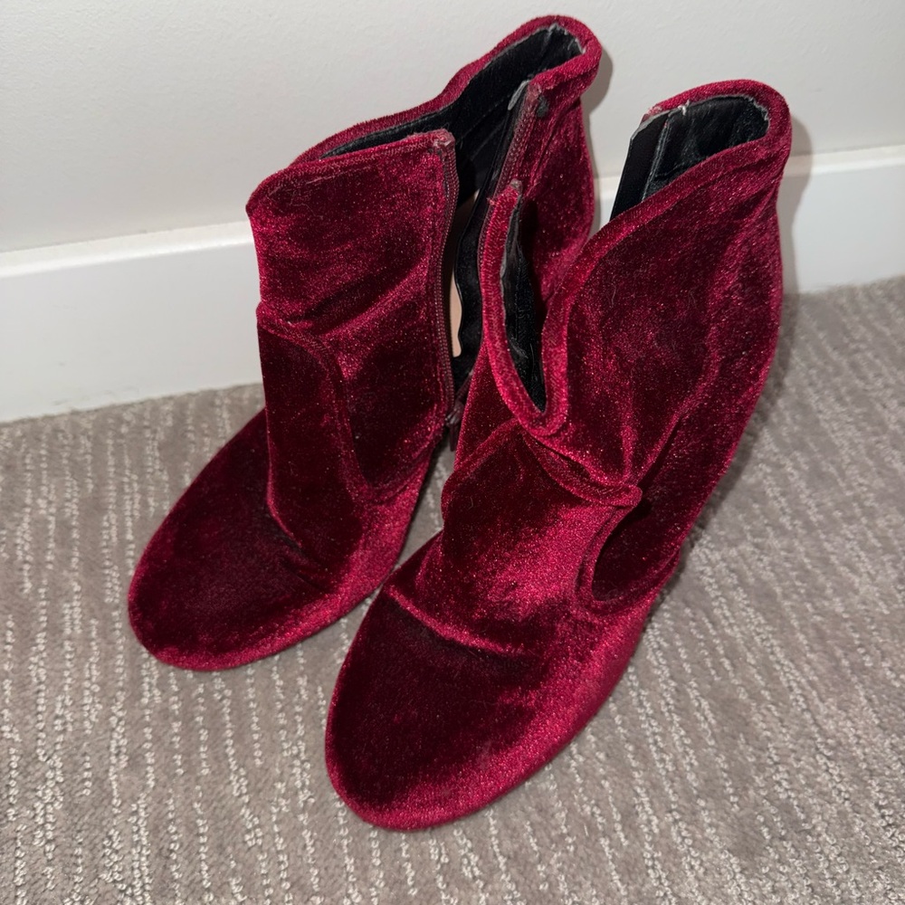 Izadora Velvet Heeled Boots - Deep Red